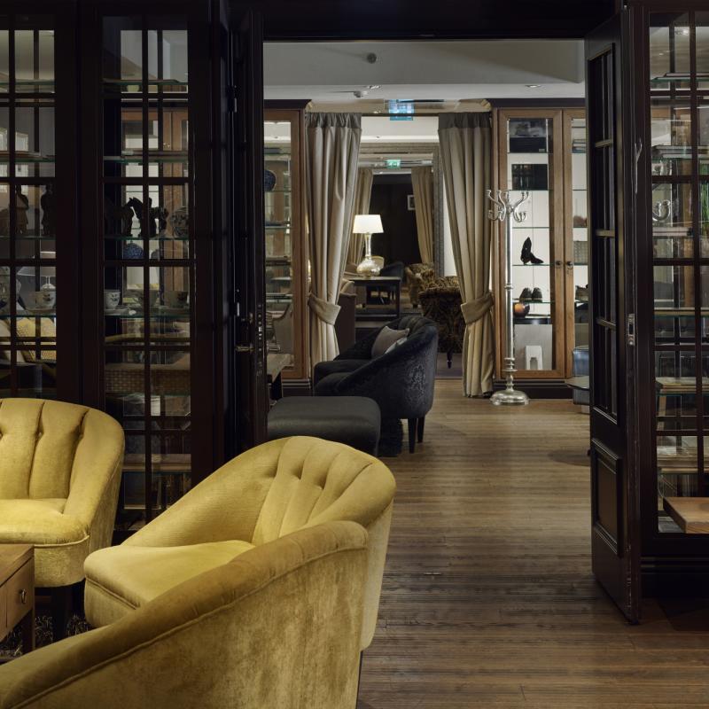 The uniquely enjoyable lounge bar in Hotel Haven is the perfect place to relax
